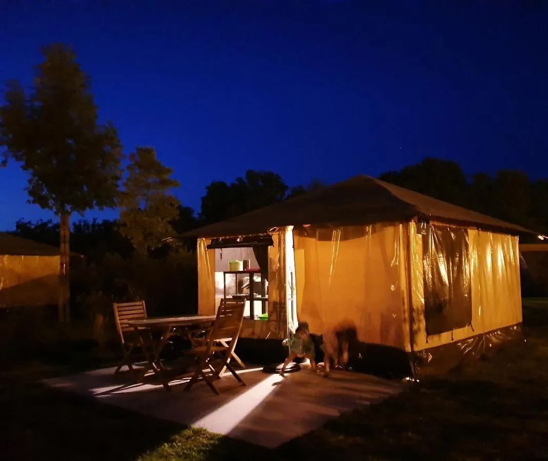 Hotel Camping Aquarev à Loudéac 0*,